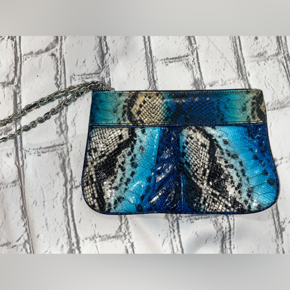 Express snake skin wristlet